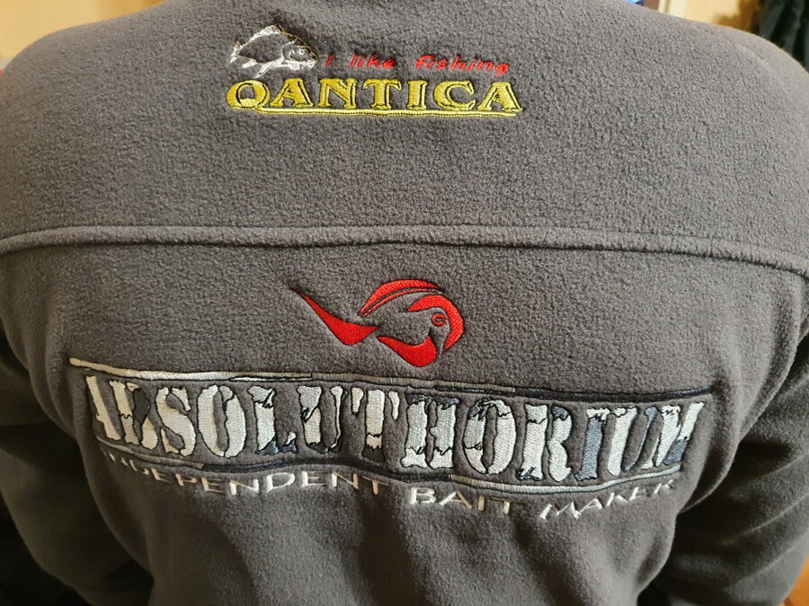 absoluthorium mikina